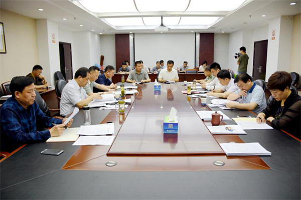 第十四次县委常委会_副本.jpg