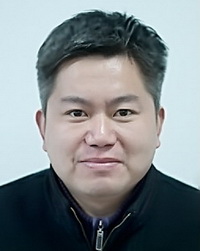 杨健.jpg